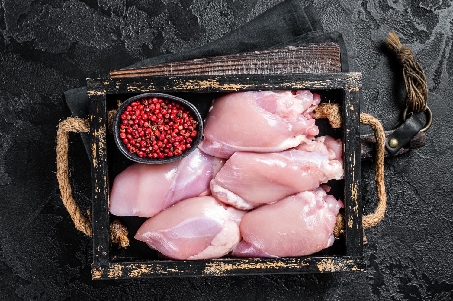 BONELESS THIGH CHICKEN 2